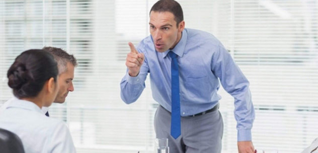 برخورد با انتقاد غیرمنصفانه